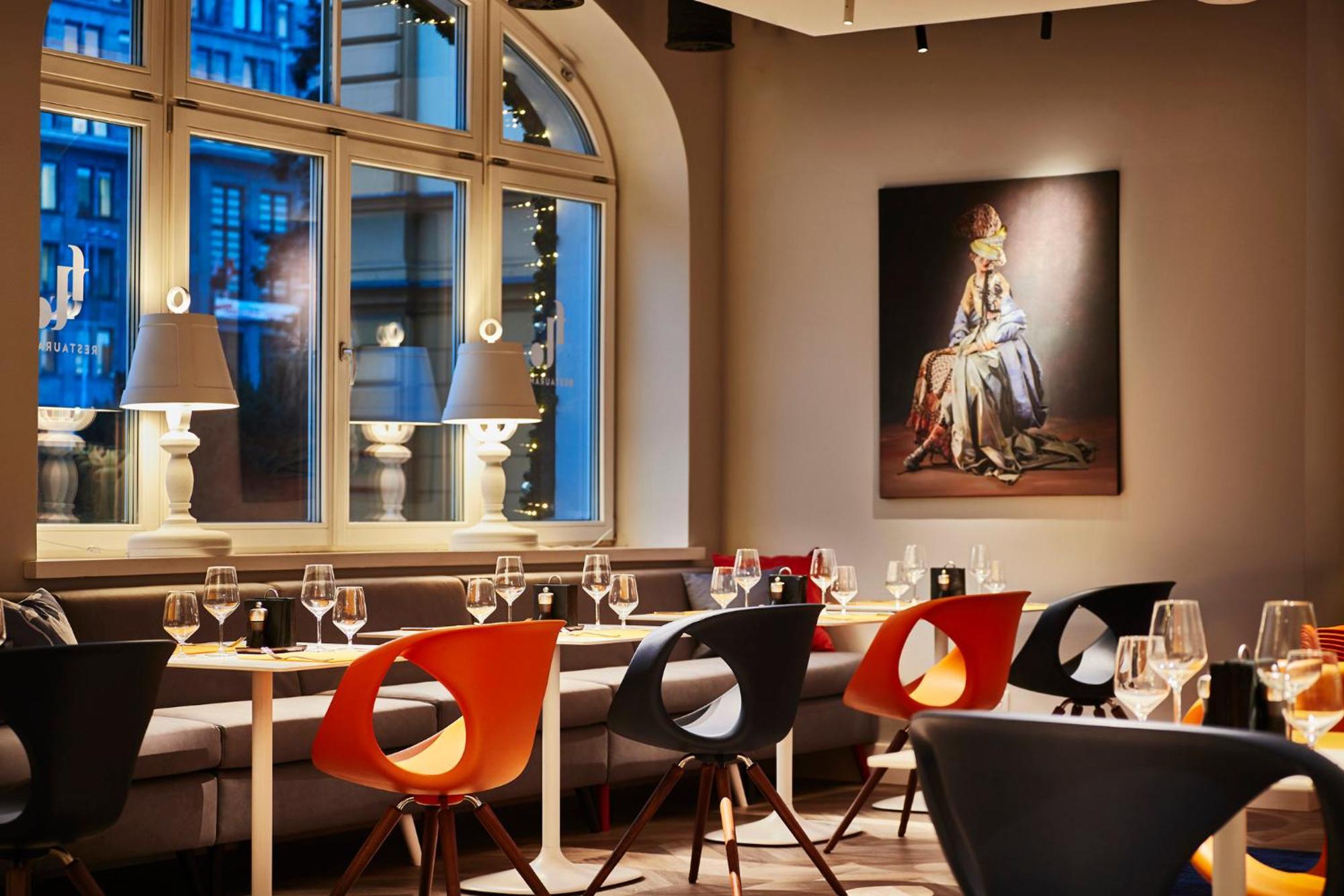 Hotel Indigo Warsaw Nowy Swiat By Ihg Exterior photo