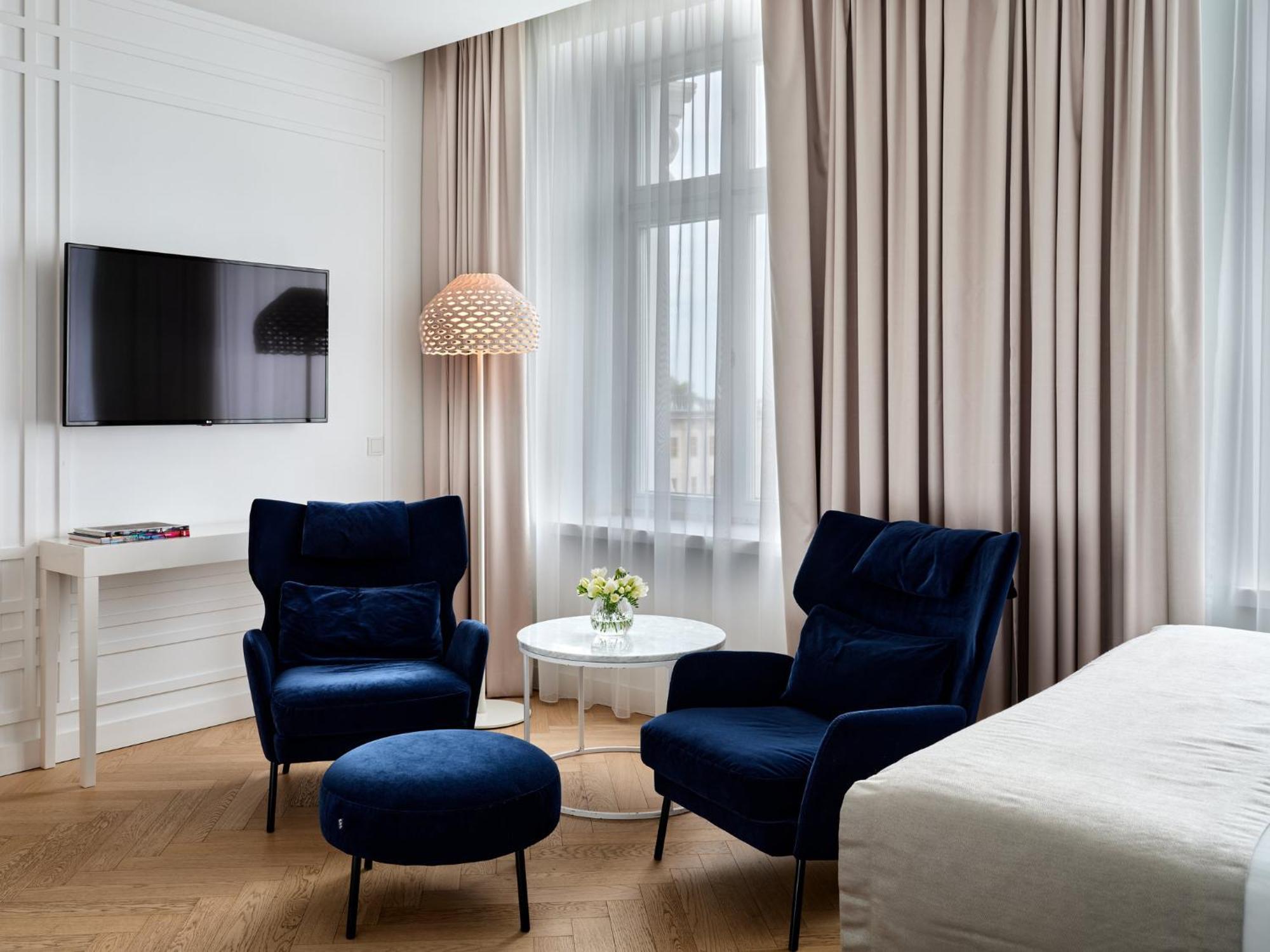 Hotel Indigo Warsaw Nowy Swiat By Ihg Exterior photo